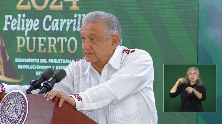 Manifestaciones en Palacio Nacional por caso Ayotzinapa fue un "vulgar acto de provocación": AMLO