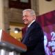 De cara al 8M, Obrador se dice orgulloso de que será una mujer a quien le entregará banda presidencial