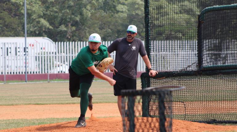 Henry Omaña, Alan Valdez y Francisco López, realizaron live BP en Mini Camp de Olmecas