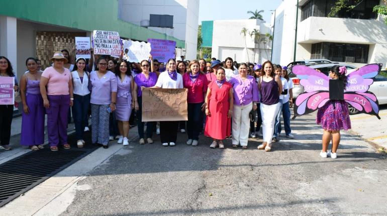 Conmemora UJAT Día Internacional de la Mujer con marcha por la equidad 