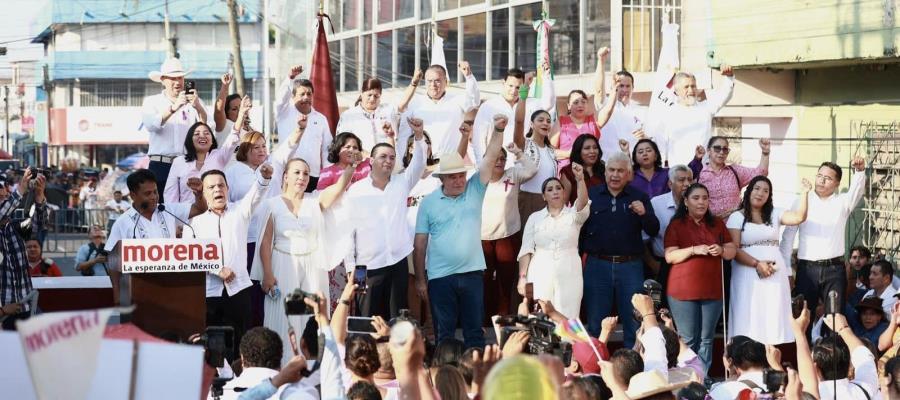 "Habrá una transformación profunda en el Congreso": Morenistas en registro de candidatos a diputados