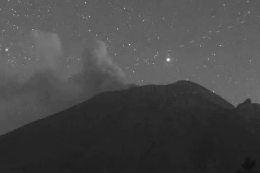 Captan misterioso avistamiento de luces en monitoreo del Popocatépetl