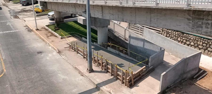 Hacen otra adecuación a puente peatonal de la Magisterial