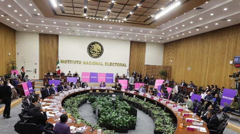 INE investiga a 87 funcionarios electorales por tener filiación política