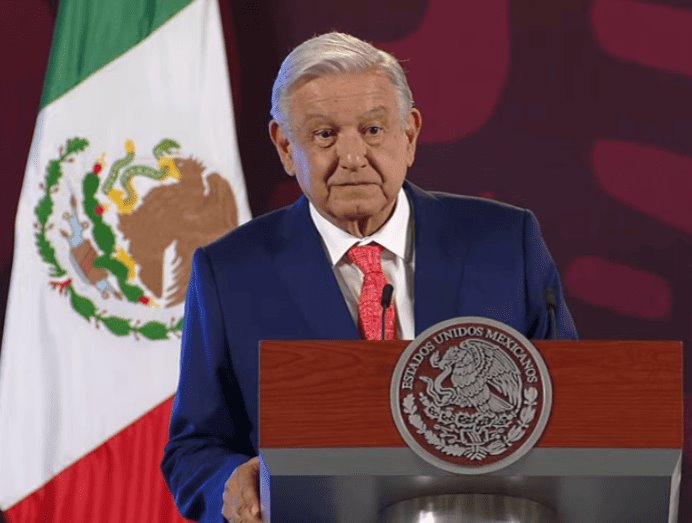 "Se portaron muy bien": Obrador sobre manifestaciones del 8M