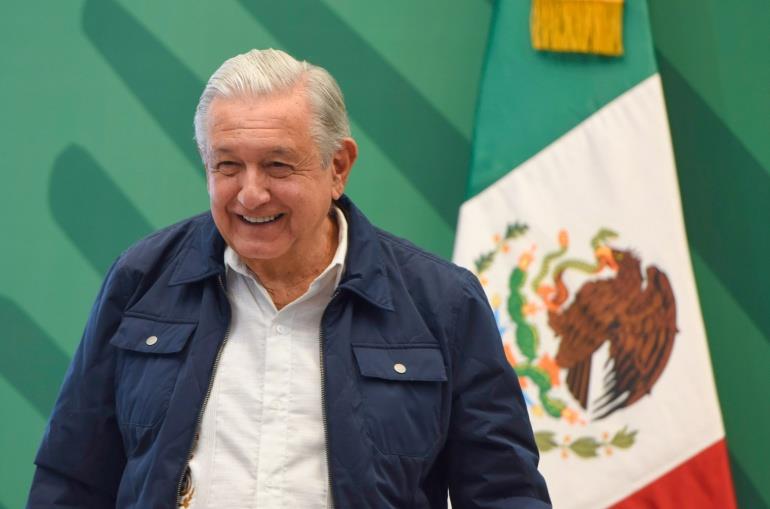 "Ya quedó enlatada" dice AMLO tras acatar orden del INE sobre entrevista con Canal Red