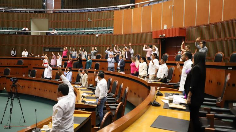 Congreso de Guerrero avala remoción de la fiscal del estado