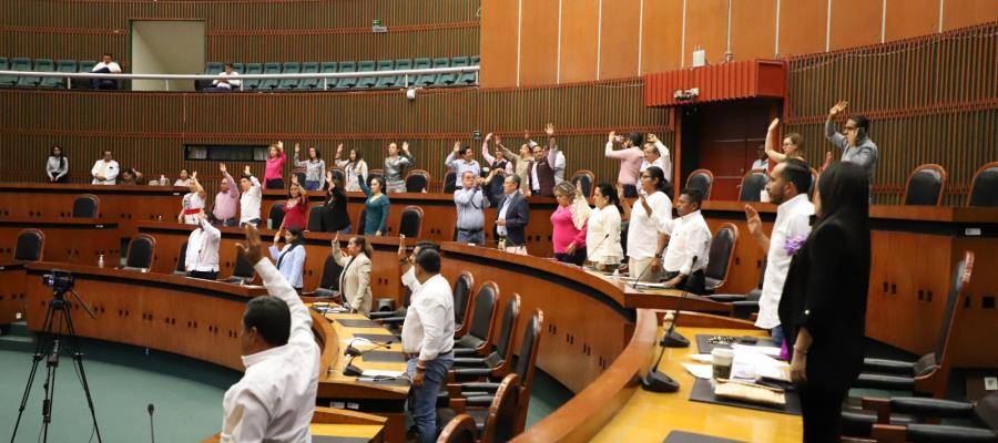 Congreso de Guerrero avala remoción de la fiscal del estado