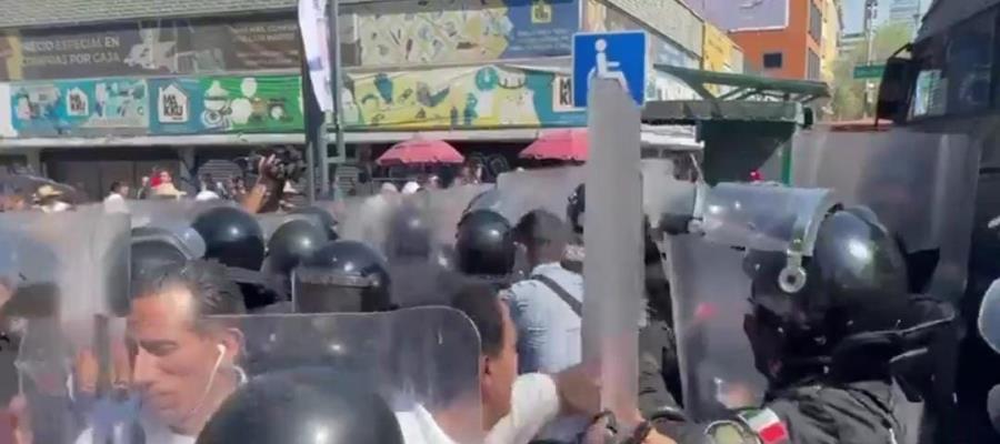 Critican falta de protocolos ante represión de manifestantes con discapacidad en CDMX