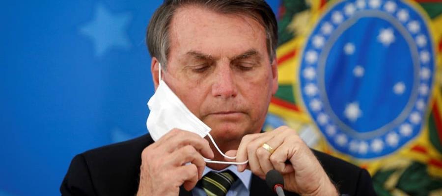 Bolsonaro es acusado de presunto fraude en registro de vacunas contra COVID