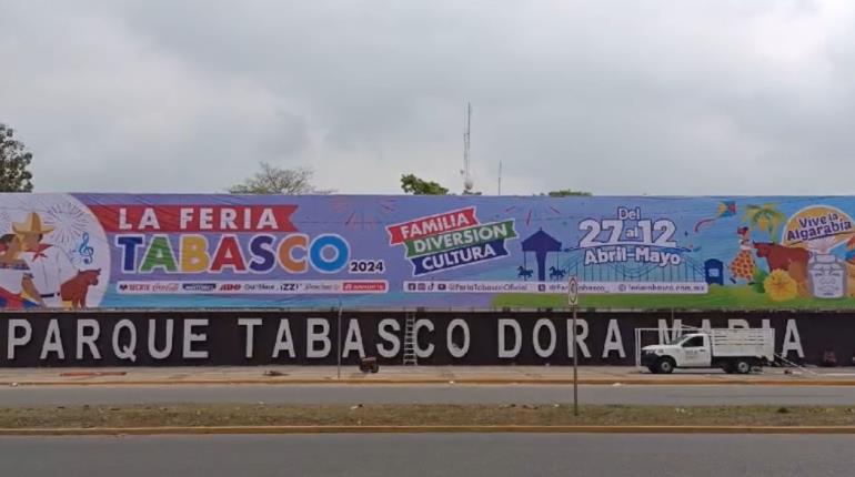 ¡Lista bienvenida a la Feria Tabasco! Colocan lona de 60 metros en fachada principal