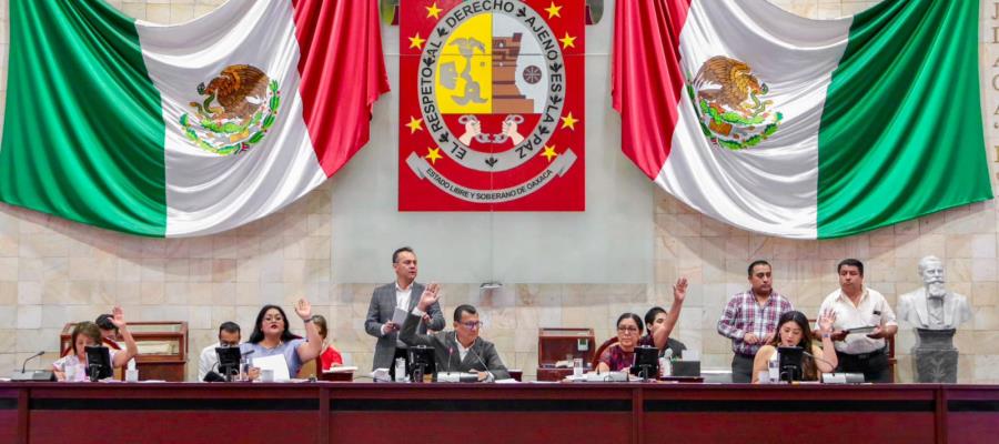 Congreso de Oaxaca aprueba Ley Monzón, que le retira patria potestad a padres feminicidas