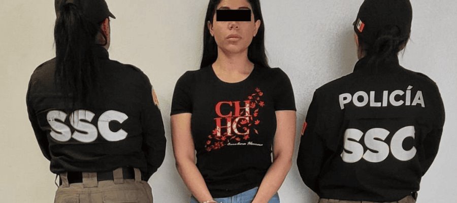 Detienen a mujer dedicada a la venta de armas de fuego por WhatsApp en CDMX