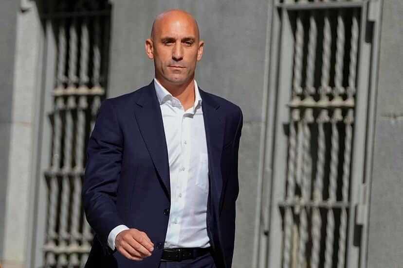 Luis Rubiales no podrá exentar su audiencia