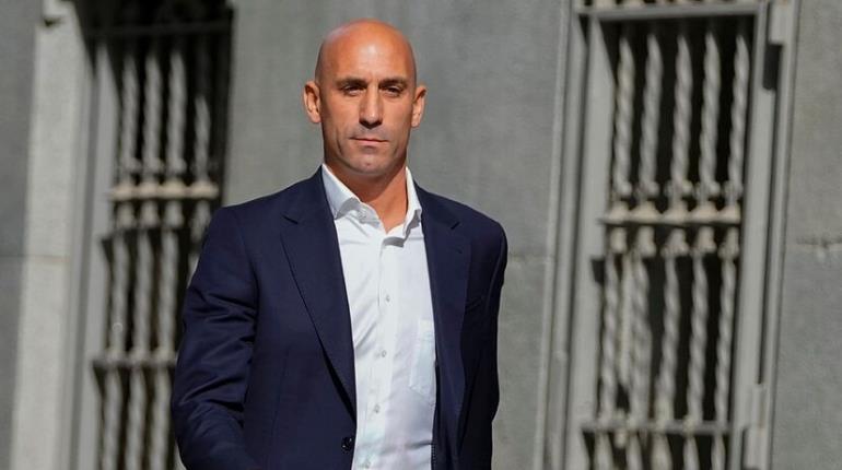 Rubiales regresará a España para cooperar con investigación de irregulariadades en RFE