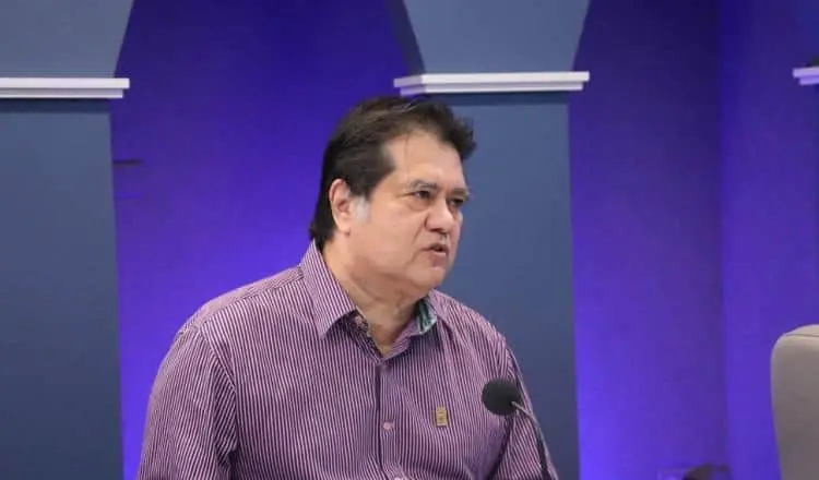 Exige Erubiel renuncia de Guillermo Narváez como rector de la UJAT tras señalamientos contra su notaría