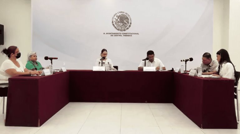 Centro dona 13 predios al IMSS-Bienestar