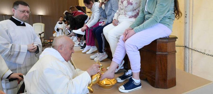 No nos cansemos de pedir perdón a Cristo dice el Papa durante la Última Cena