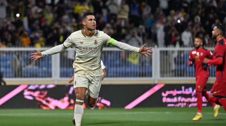 Cristiano Ronaldo acaricia los mil goles al anotar triplete en triunfo del Al-Nassr