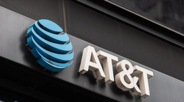 Reconoce AT&T filtración de datos de 73 millones de usuarios en web oscura