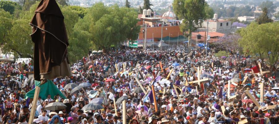 Asisten cerca de 850 mil personas a Viacrucis de Iztapalapa