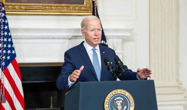 Por provocar caos, Biden reprocha protestas estudiantiles propalestina en universidades de EE. UU.