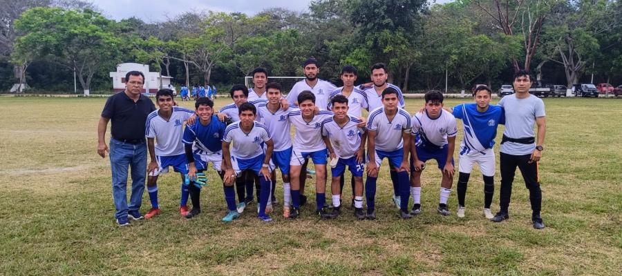 Selección de futbol de la ENEF arma rifa para recaudar fondos para ir a etapa regional del CONDDE