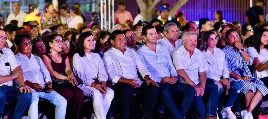 Sheinbaum ganó el debate y Xóchitl "quiere poner de cabeza al país", dice Javier May