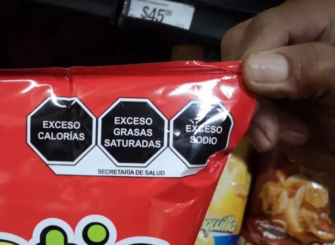 SCJN niega amparo contra sellos de advertencia en alimentos y bebidas a empresa de productos lácteos