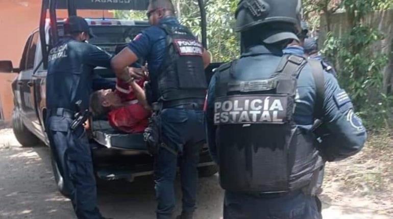 Sujeto lesiona con machete a pochimovileros y a 2 policías en Cunduacán