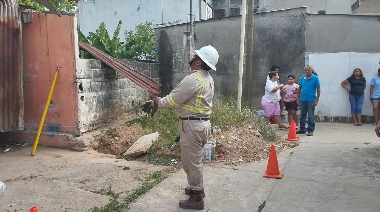 Luego de tres días sin luz restablecen servicio en el andador Carlos Hilario, de Infonavit Atasta