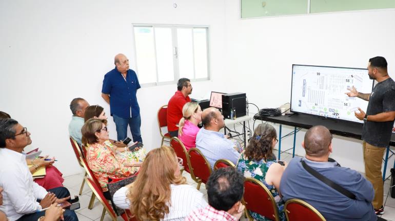 Comité de Feria explica a padres de las 16 representantes municipales los protocolos de inicio de actividades de la Preferia