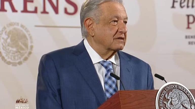 "Siempre ponen obstáculos al voto migrante": AMLO al pedir a Segob y SRE dialogar con INE