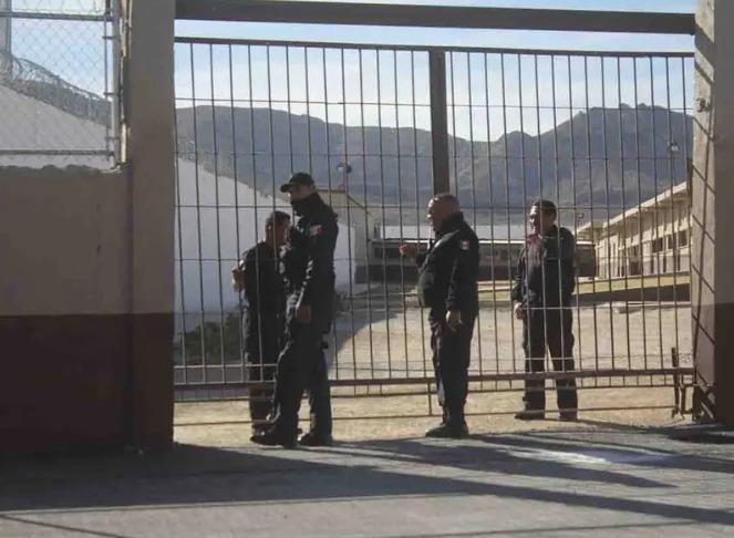 Asesinan a guardia de Cereso de Chihuahua; hieren a su hijo de 3 años