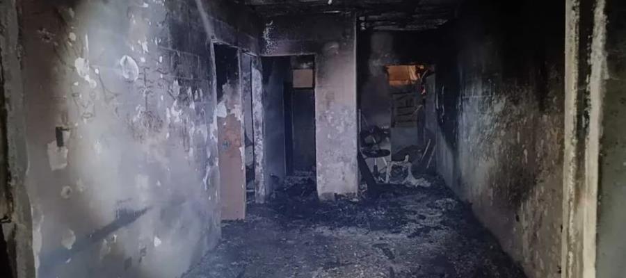 Hombre se pelea con pareja y le incendia su casa en Torreón