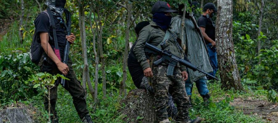 Maestros quedan atrapados en balacera entre civiles armados en Pantelhó, Chiapas