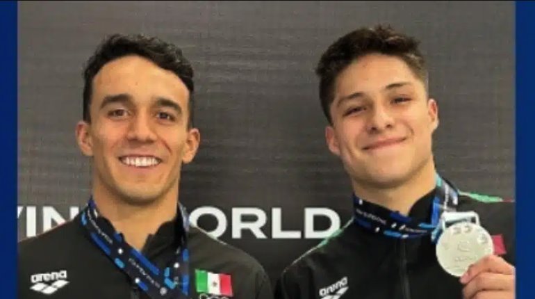 Juan Celaya y Osmar Olvera ganan plata en Súper Final de Clavados en China