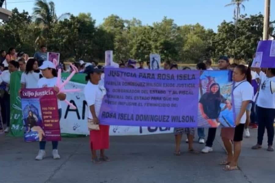 "Ya no toleramos más feminicidios", expresan familiares y amigos de Rosa Isela en Paraíso