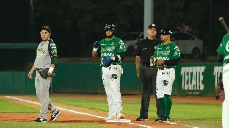 Olmecas vive y vence 4-1 a Pericos en inicio de serie en el Centenario