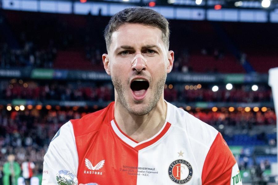 Santi Giménez es campeón con el Feyenoord de la Copa de Países Bajos