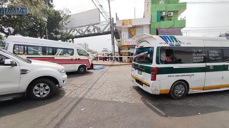 Muere hombre en colonia Centro tras ser golpeado por transporte público 