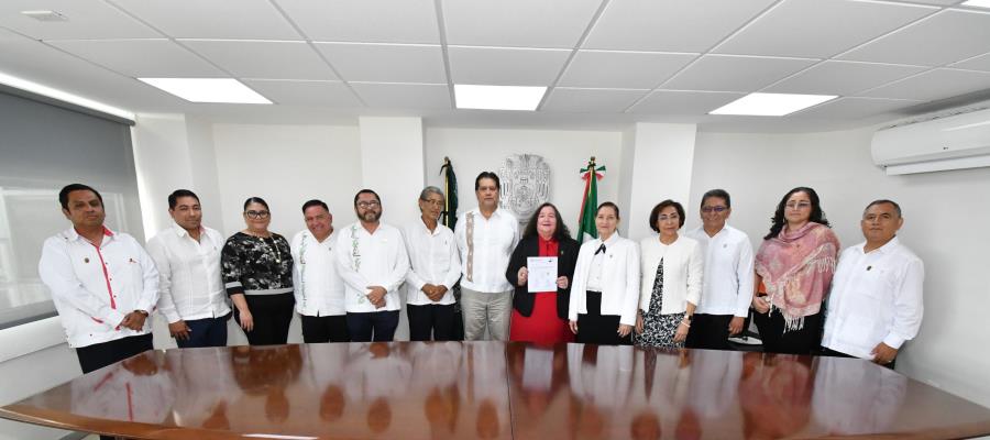 Rinde protesta Guadalupe Vautravers Tosca, como directora interina de la DACSYH