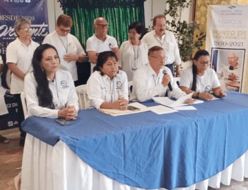 Extrabajadores del IMSS reclaman al Gobierno de México, el pago de sus afores
