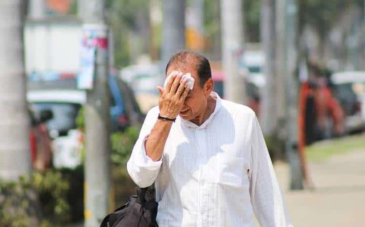 Suma Tabasco 18 casos de golpes de calor y un deceso: Salud Suma Tabasco 18 casos de golpes de calor y un deceso: Salud