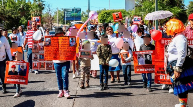 Con protesta, hijos de desaparecidos en Culiacán exigen localización de sus padres