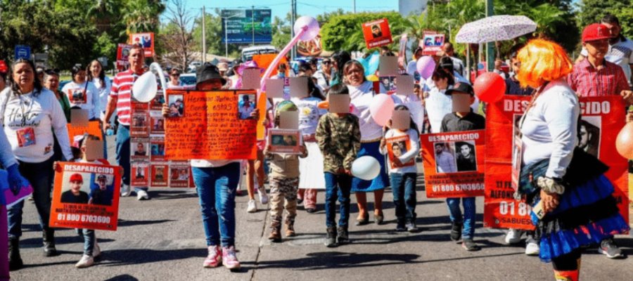 Con protesta, hijos de desaparecidos en Culiacán exigen localización de sus padres