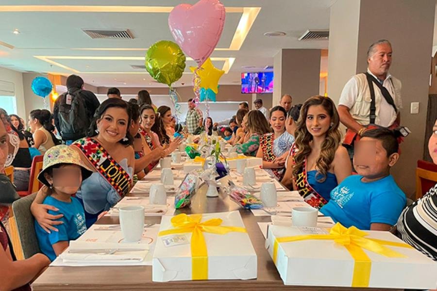 Desayunan embajadoras con niños de la fundación Los Ángeles del Mago Chong-Tall