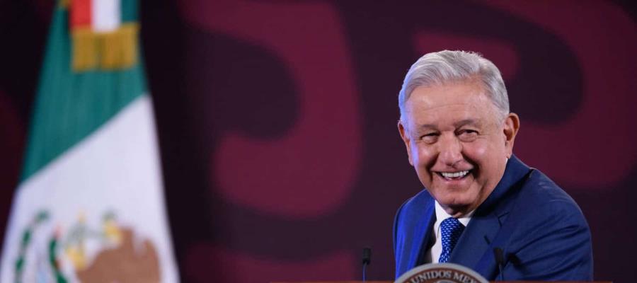 AMLO emitió expresiones electorales en 86 "Mañaneras", informa INE