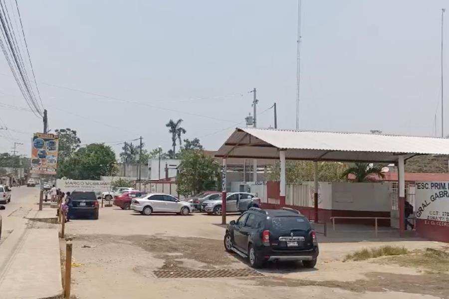 Retiran a sus hijos de escuelas de El Cedro por inseguridad