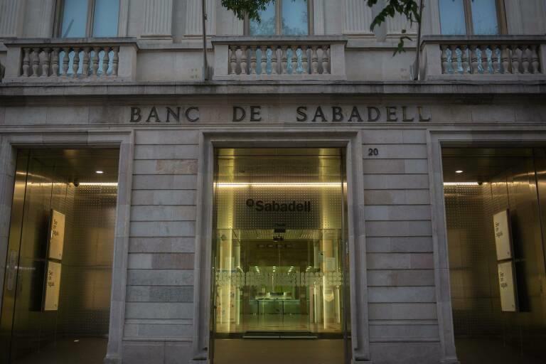 Sabadell dice no a BBVA y rechaza propuesta de fusión